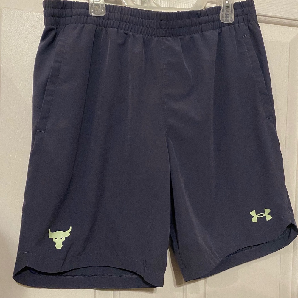 Under Armour Boys Woven Pull On Shorts with Pockets size XL